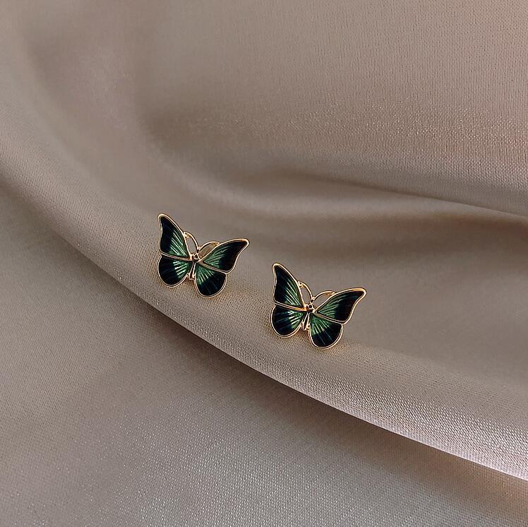 Gentle And Flexible Butterfly Small Ear Earrings