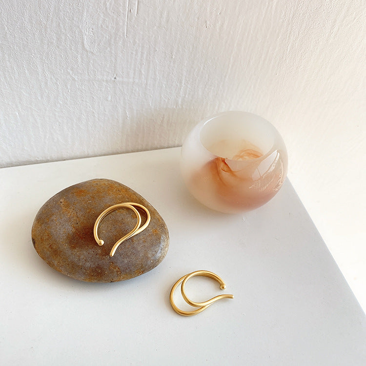 Women's Cold Style Simple Temperamental Metal Ear Earrings