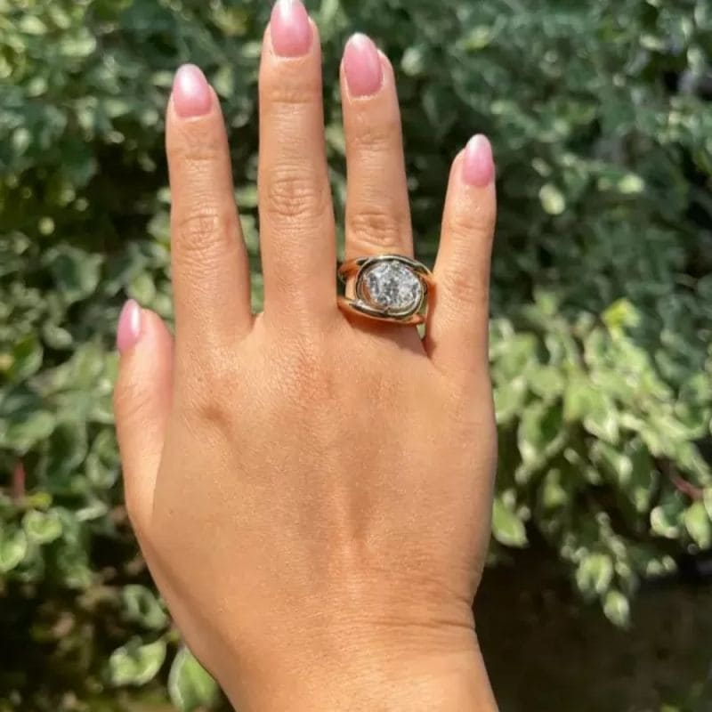 5Ct Oval Cut White Sapphire Split Shank Engagement Ring-Miusejewelry