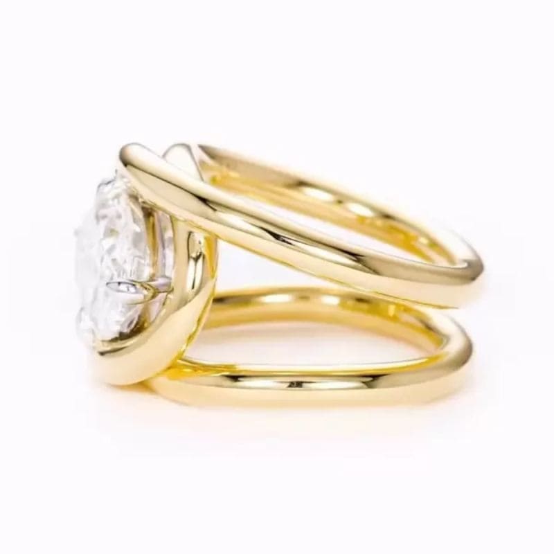 5Ct Oval Cut White Sapphire Split Shank Engagement Ring-Miusejewelry