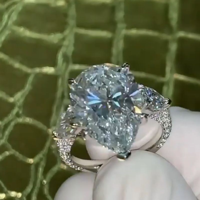 15Ct Pear Cut White Sapphire Engagement Ring-Miusejewelry