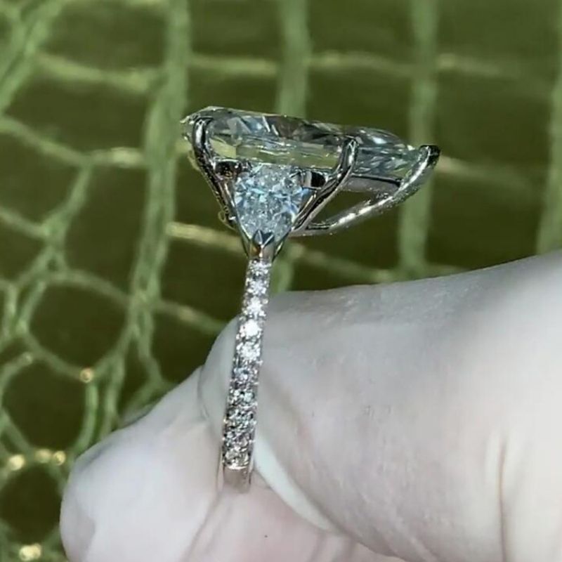 15Ct Pear Cut White Sapphire Engagement Ring-Miusejewelry
