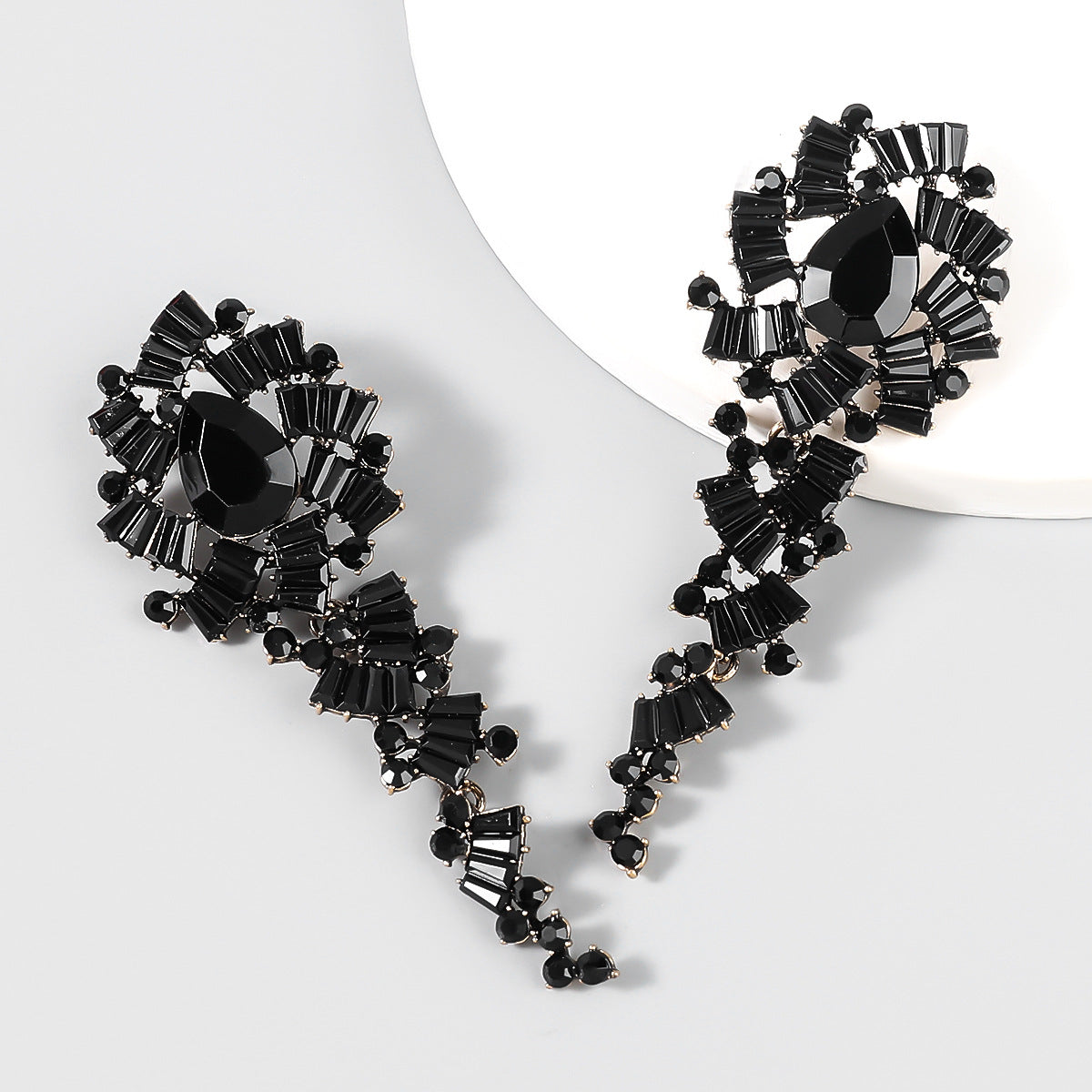 Alloy Diamond Acrylic Floral Long Eardrop Earrings