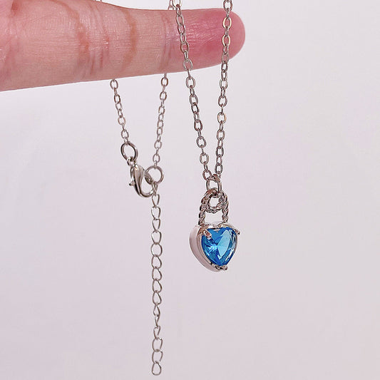 Graceful Personality Creative Design Inlaid Zircon Heart-shaped Pendant Necklaces