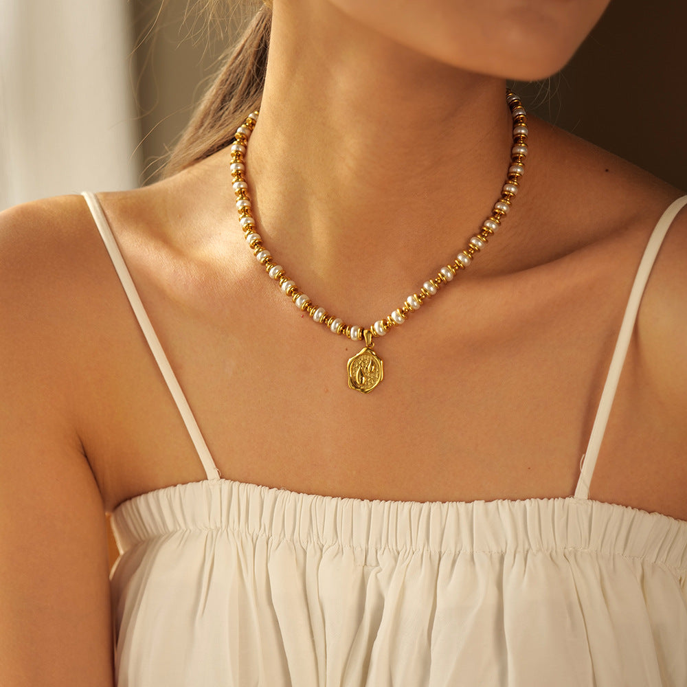 Popular Gold Stainless Steel Inlaid Pearl Coin Necklaces