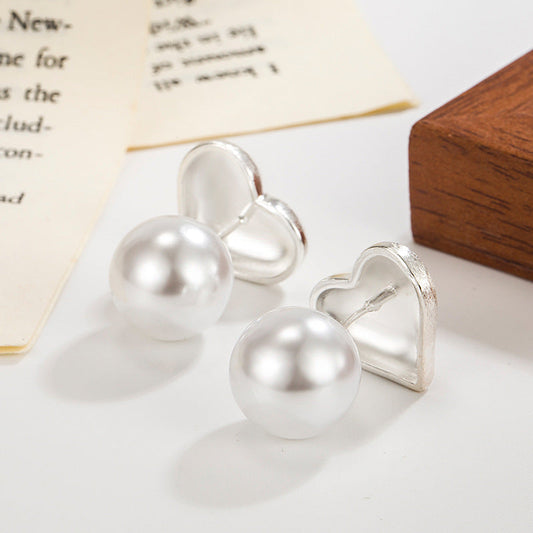 Women's Silk Heart Pearl Design High-grade Retro Earrings