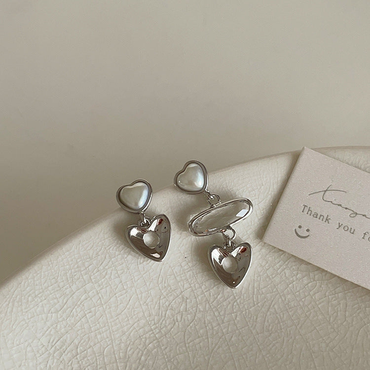 Women's Heart Design Sense Niche Retro Personality Earrings