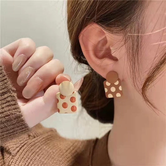 Women's Polka Dot Female Temperament High Sense Earrings