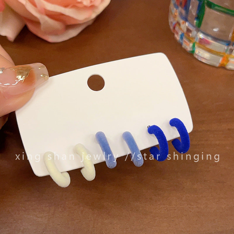 Flocking Shaped Artistic French Retro Simple Earrings