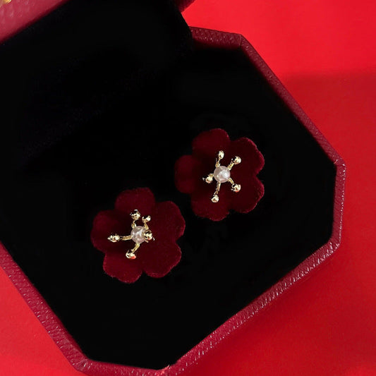 Women's Needle Elegant Flower Design High-grade Wine Earrings
