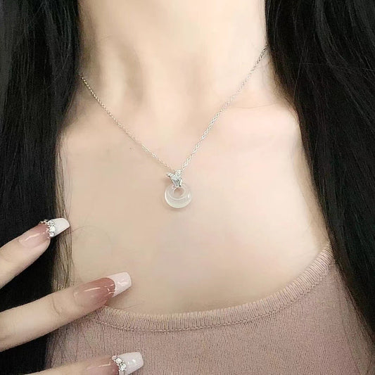 Female Light Luxury Minority Design Sense Gentle Clavicle Necklaces