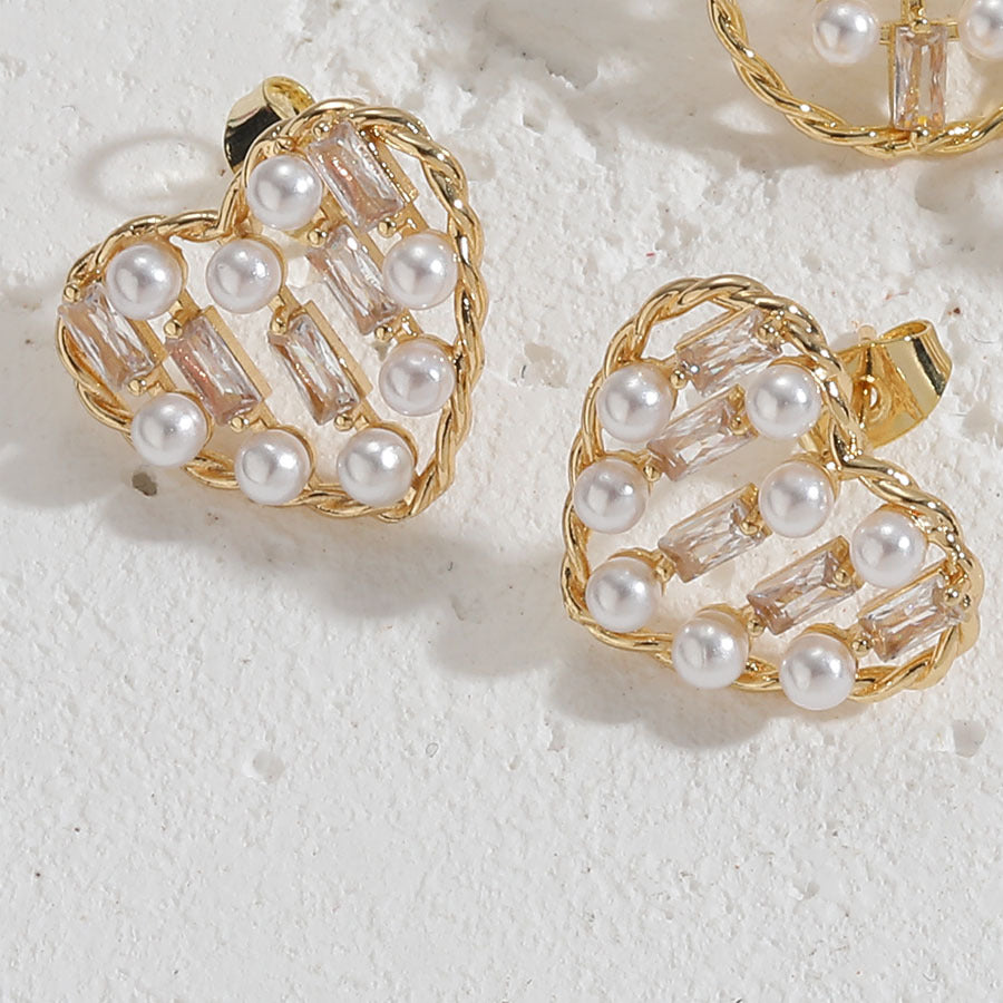Design Pearl Zircon Elegant Heart Premium Earrings
