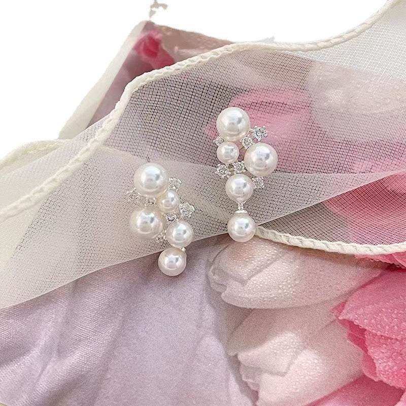 Grape Pearl French Style Retro Elegant Decoration Light Luxury Earrings