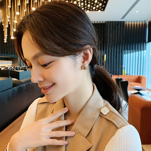 Simple Cold Style Retro Trendy Temperament Earrings