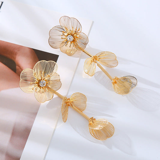 Women's Patch Light Luxury Long Metal Flower Earrings