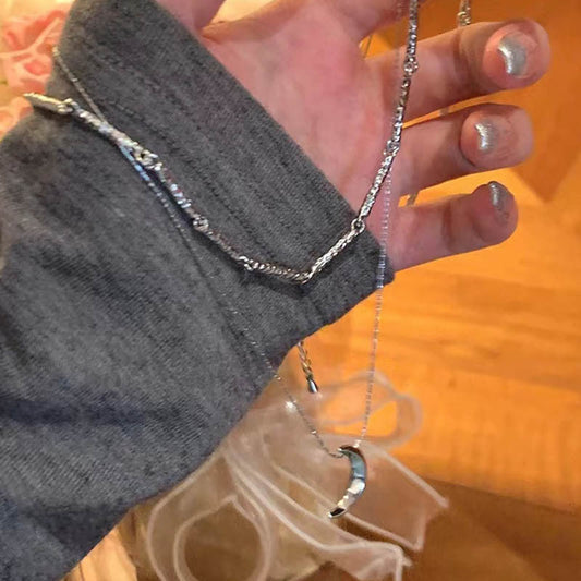 Layer Twin Moon Pendant Female Light Necklaces