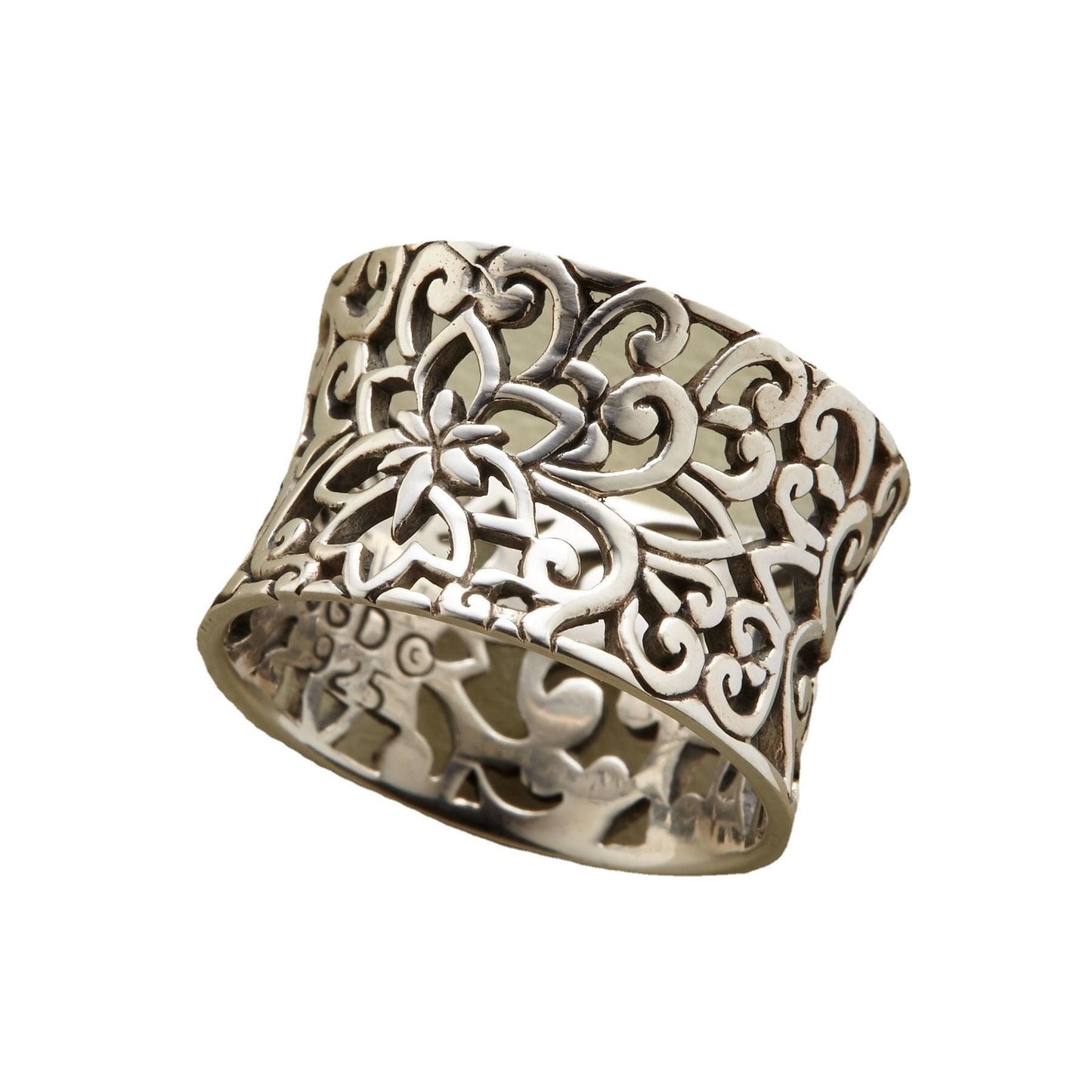 Women's Ornament Vintage Hollow Flower Metal Trendy Rings