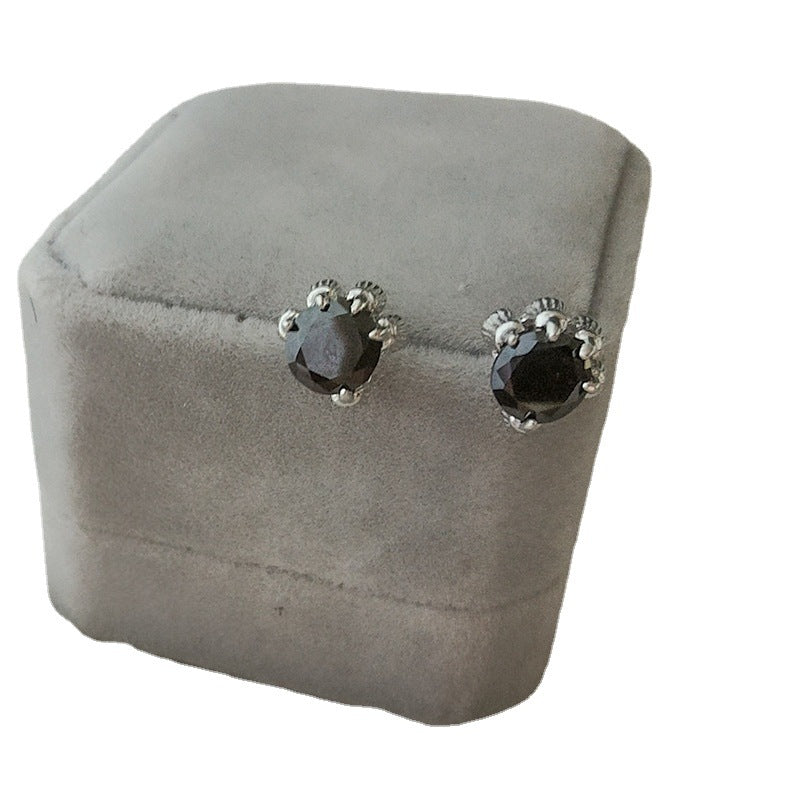 Men's Dragon Claw Simple Graceful And Fashionable Earrings