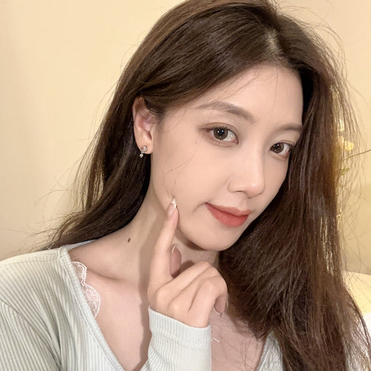 Needle Love Heart Female Short And Simple Earrings