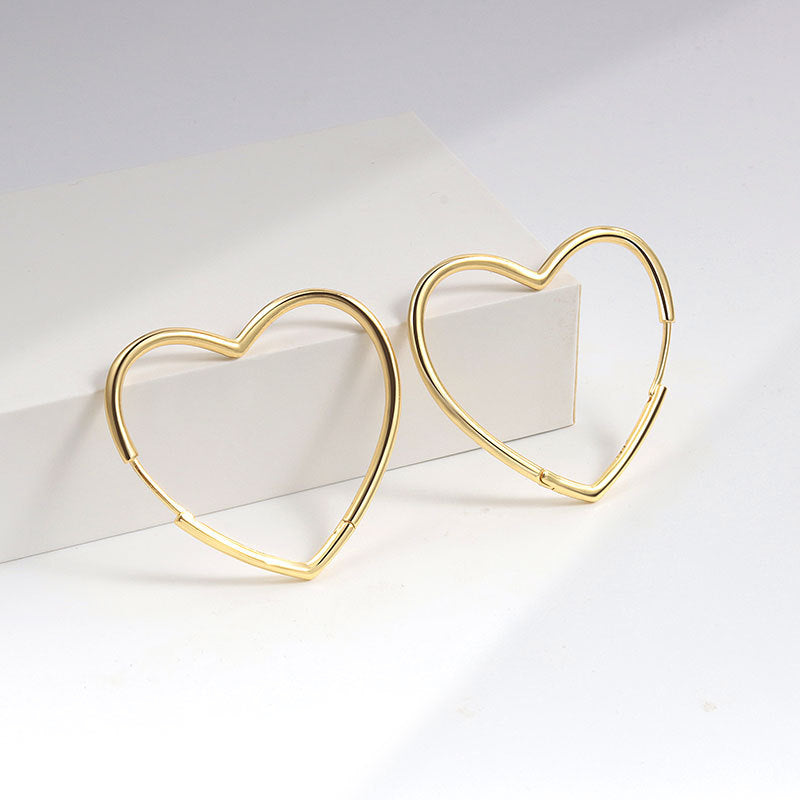 Women's Ear Clip Korean Fresh Heart Glossy Earrings