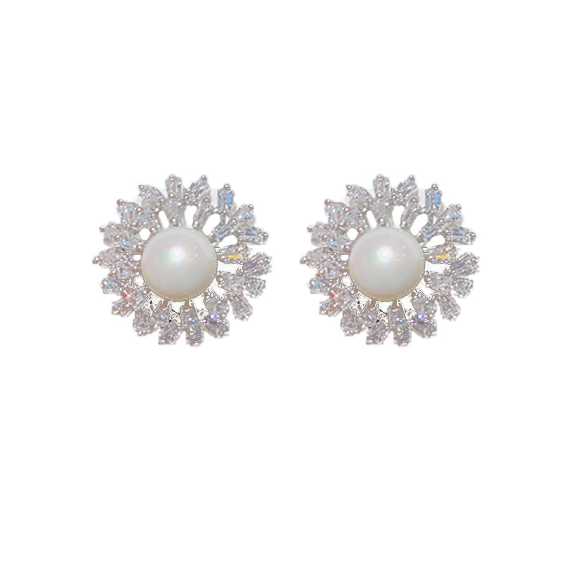Women's Luxury Fashion Snowflake Pearl Sier Needle Unique Earrings