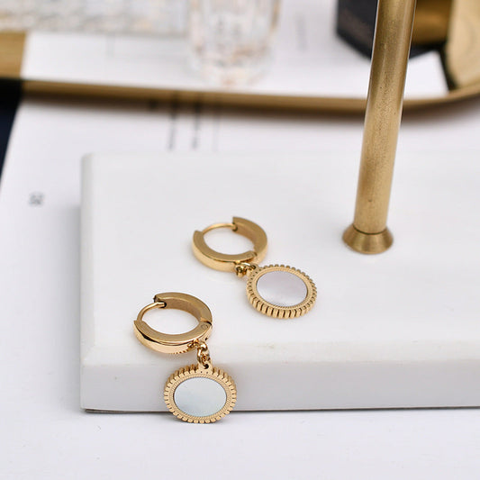 Personalized Round Black And White Shell Earrings