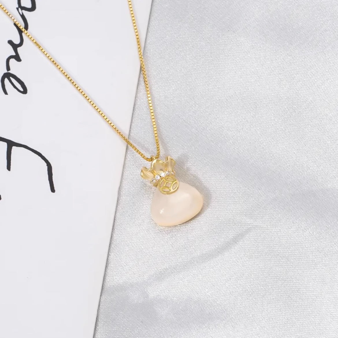 Lucky Bag Light Luxury Temperament Versatile Design Necklaces