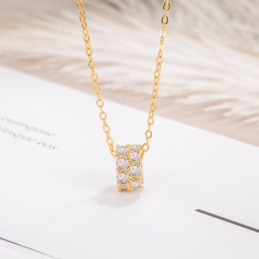 Women's Slim Waist Cold Clavicle Simple Design Senior Necklaces