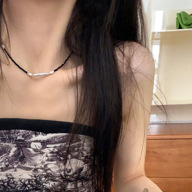 Women's Pearl Black Crystal Design Sense Niche Retro Personality And Necklaces