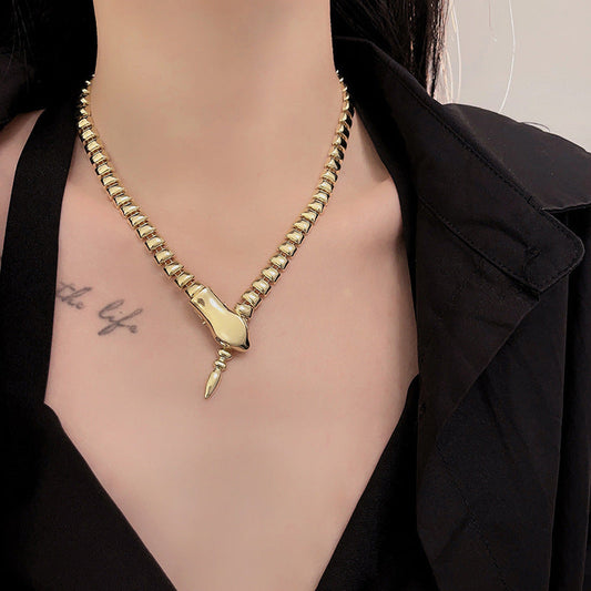 Sister-in-law Niche Gold Snake Female Clavicle Necklaces
