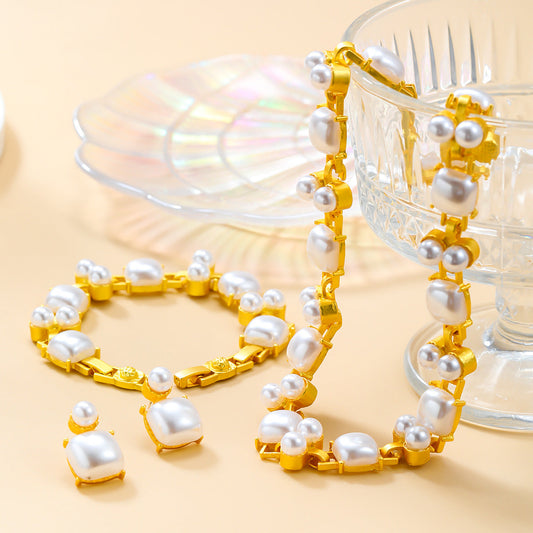 Women's Alloy Pearl-studded And Set Trendy Grace Necklaces