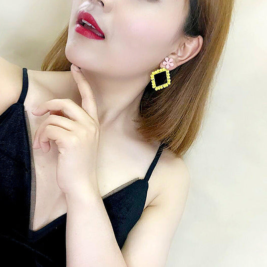 Women's Fresh Yellow Series Pearl Tassel Beautiful Flowers Earrings