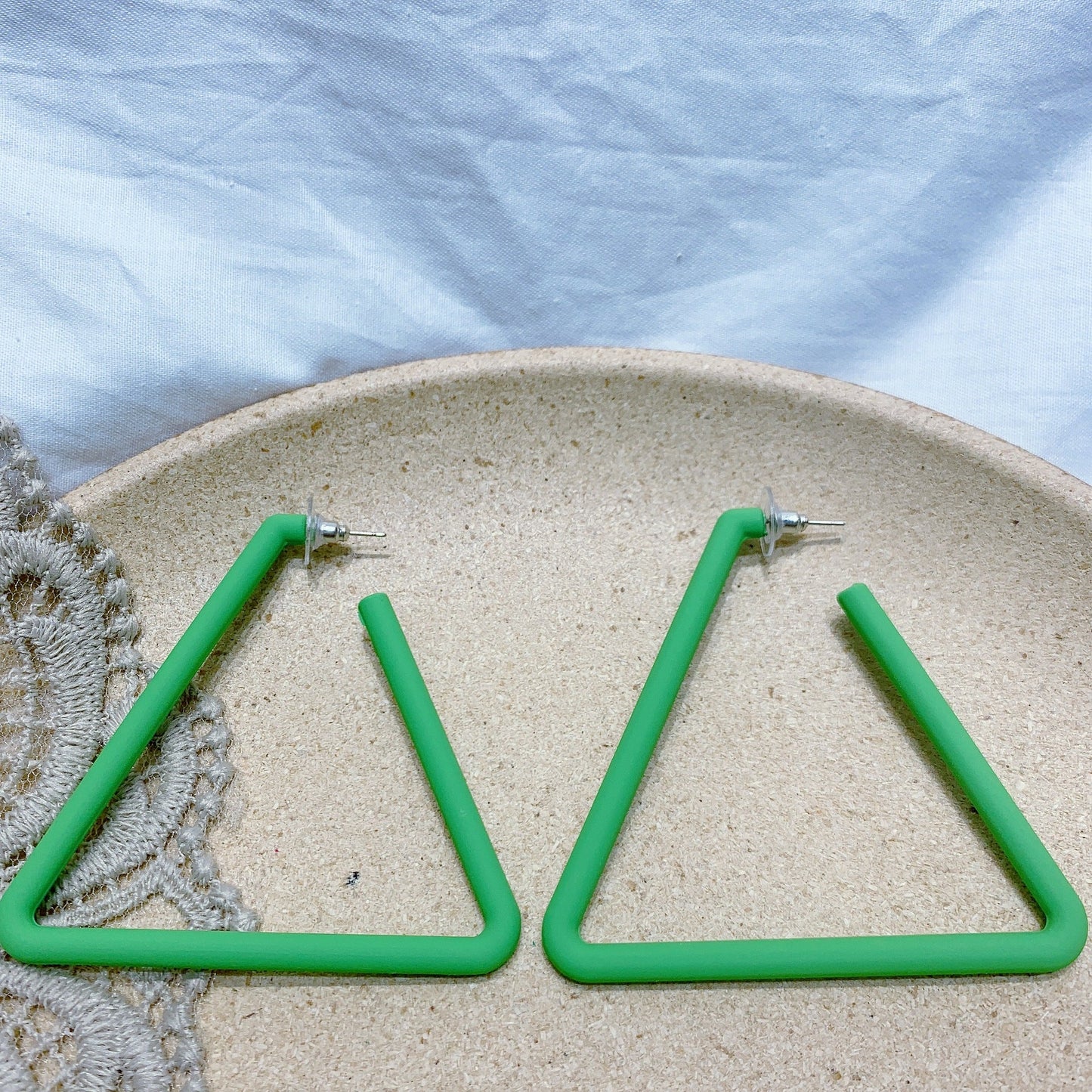 Women's Exaggerated Triangle Rubber Paint Good Texture Earrings