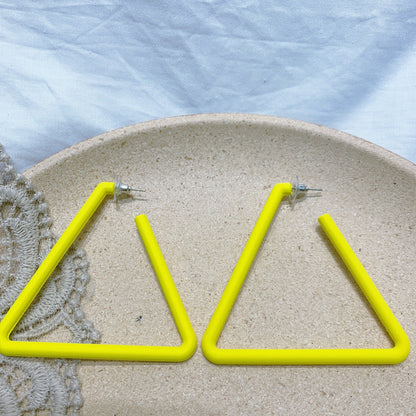 Women's Exaggerated Triangle Rubber Paint Good Texture Earrings