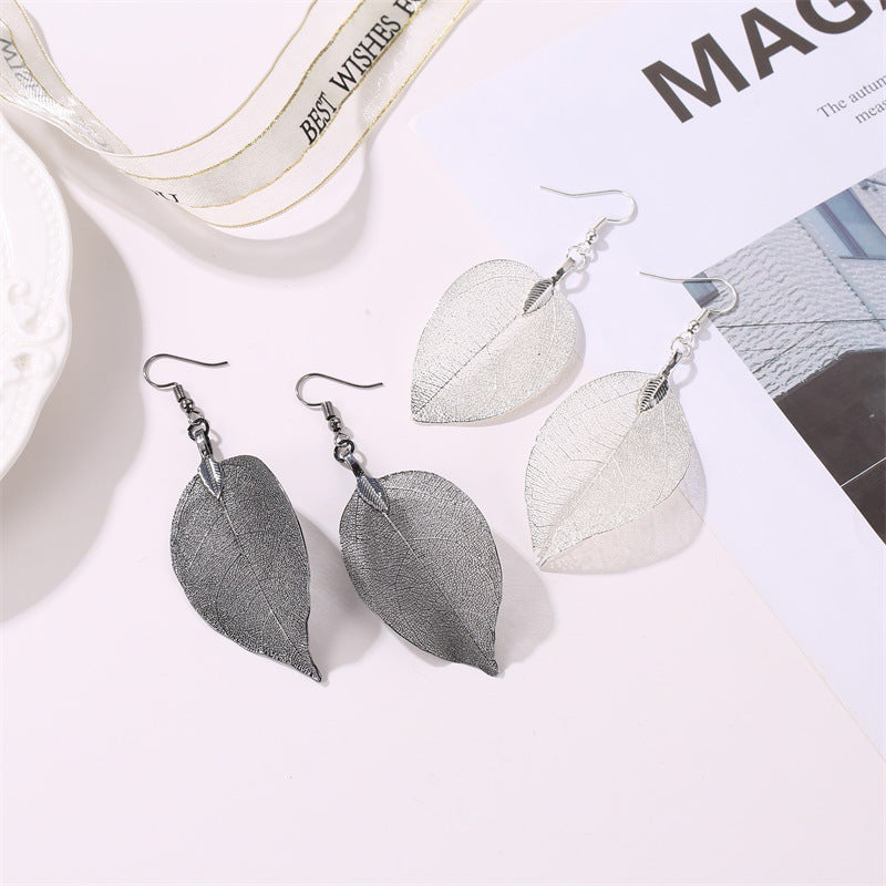 Vintage Fashion Temperament Long Hollow Leaves Earrings