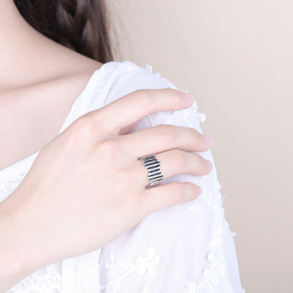 Creative Vintage Stripe Female Fashion Personality Winding Rings