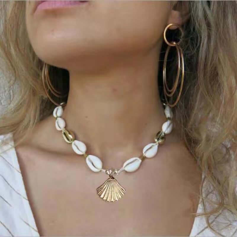 Ornament Fashion And Trendy Style Beach Shell Necklaces