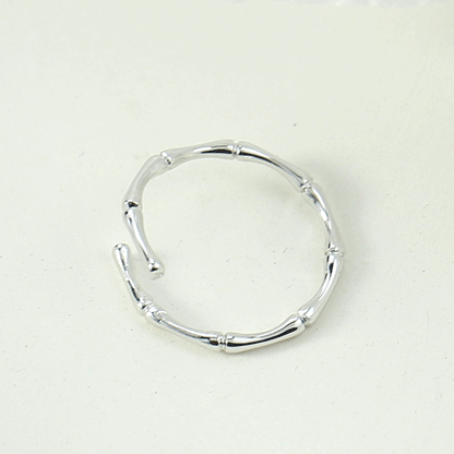 Female Knuckle Open Adjustable Tail Cold Rings