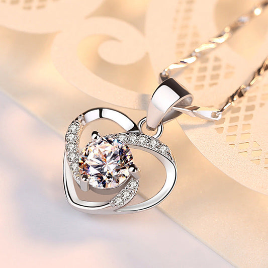 Women's Sier Heart-shaped Pendant Simple Clavicle Chain Necklaces