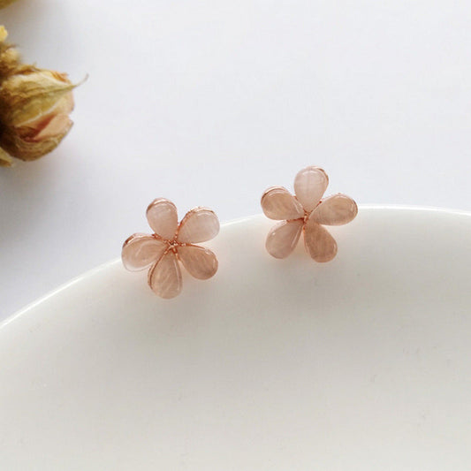 Women's Mori Style Fresh Flower Short Cat Earrings