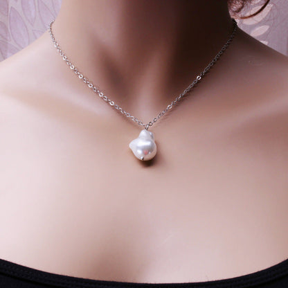 Shaped Pearl Female Retro Baroque Alloy Portrait Necklaces