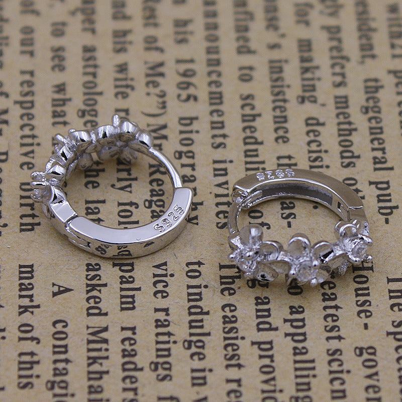 Women's Fashion Sier Plated Ear Camellia Clip Earrings