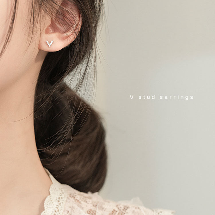 Sterling Sier V-shaped Beaded Fashionable Simple Earrings