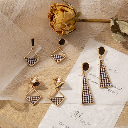 Women's High-grade Ear Fashionable Long Elegant Earrings