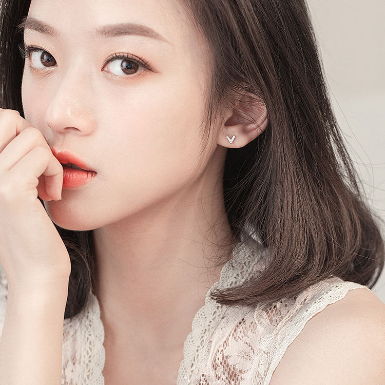 Sterling Sier V-shaped Beaded Fashionable Simple Earrings