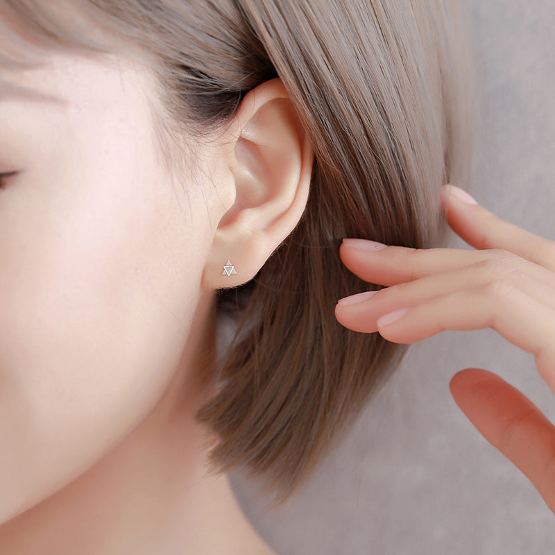 Triangle Ear Cold Wind White Gold Earrings