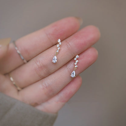 In The Debris Water Drop Zircon Retro Earrings