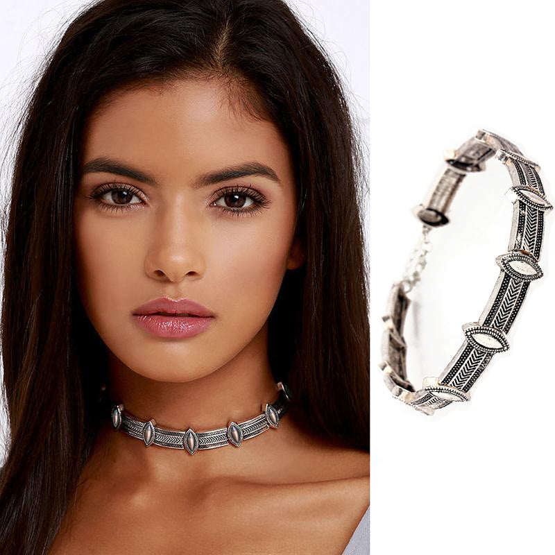 Classy Short Personalized Vintage Pattern Collar Necklaces