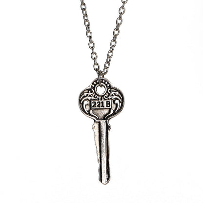 Men's Vintage Sweater Chain Accessories Movie Surrounding Necklaces