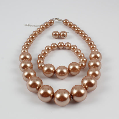 Fashion Pearl Simplicity And Exaggeration Imitation Necklaces